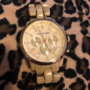 Michael Kors MK5217 Women’s Gold watch
